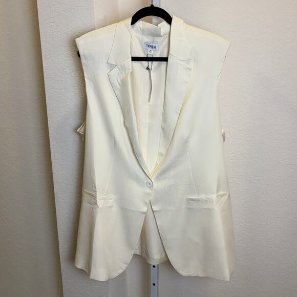 Terea Andrea Pitters Ivory Women's Plus Size Vest 3X NWT - Picture 1 of 2